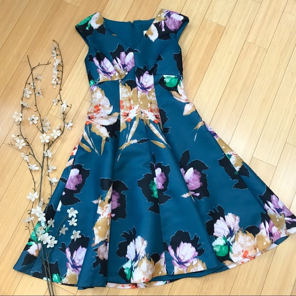 Anthropologie Dresses & Skirts - Anthropologie Moulinette Soeurs twirl dress, 6.